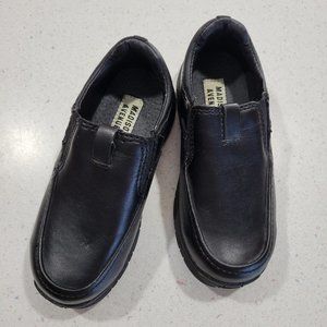 Like New Black Dress Shoes size 9